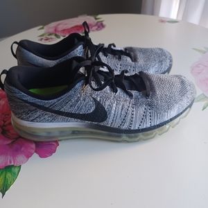 Nike Flyknit Air Max Oreo Men